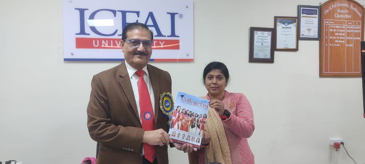 THE VICE-CHANCELLOR OF THE  ICFAI UNIVERSITY WITH COLLEGE ERA